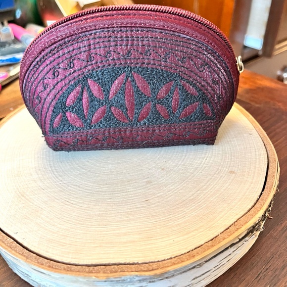 Laga Designs Handmade Tari Mini Dance Hard Case Coin Purse - Picture 4 of 12